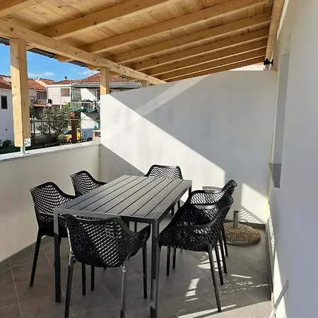 Apartmani Tatiana Pakostane Exterior photo