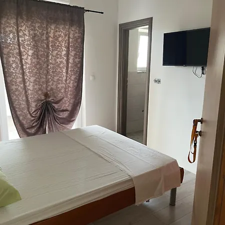 Apartmani Tatiana Pakostane Exterior photo