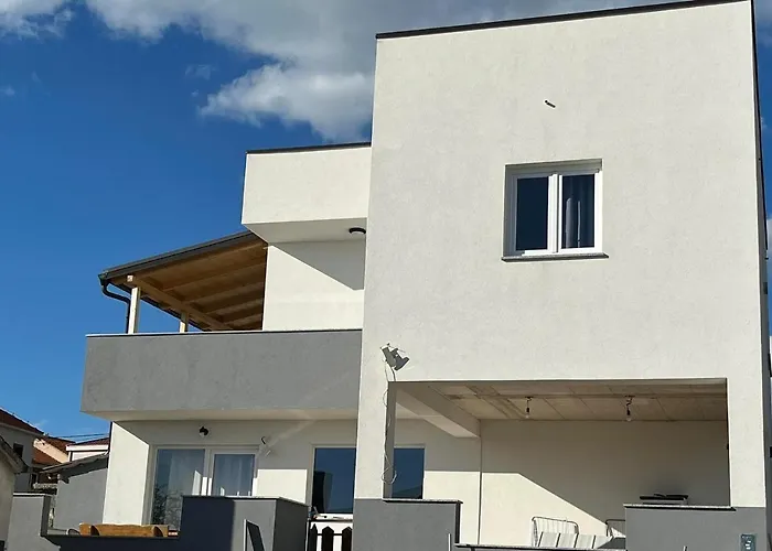 Apartmani Tatiana Pakostane